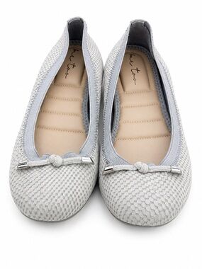 Me Too Gray Textured Print Ballet Flats Leather Women’s Size 9